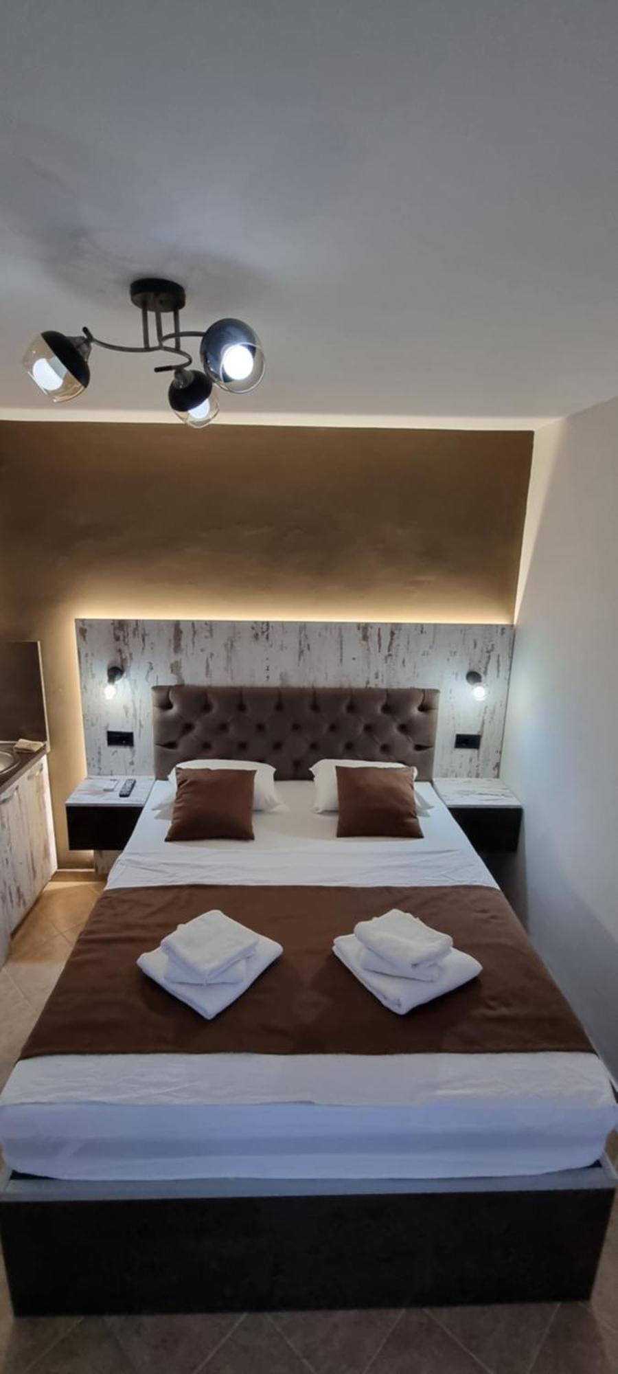 Deluxe Apartmani Vila Pejovic Sutomore Room photo